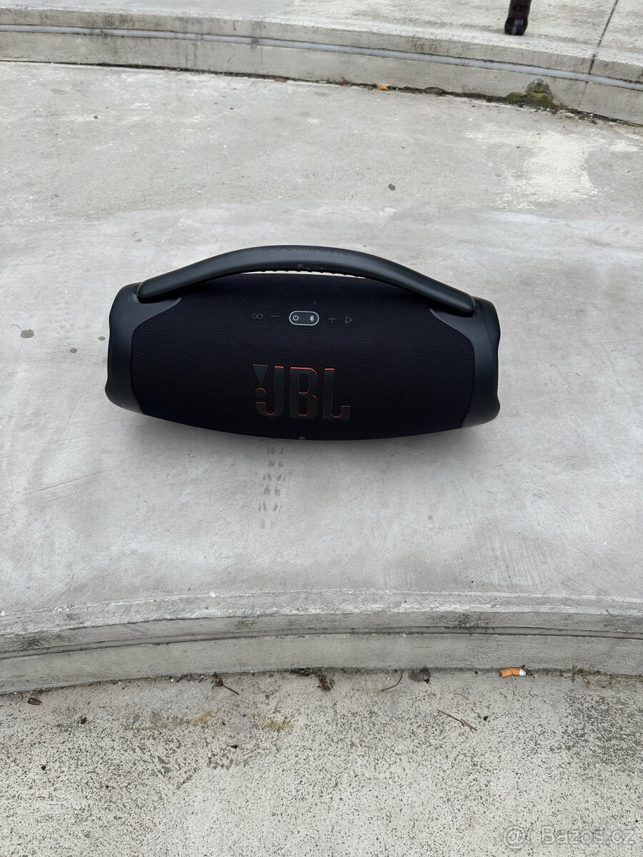 JBL Boombox 3