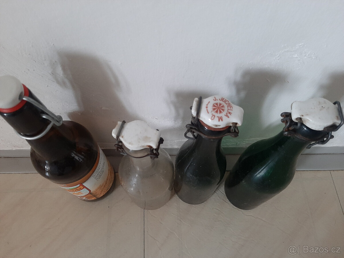 Lahve (sklenice) s patentním uzávěrem (retro až na jednu)