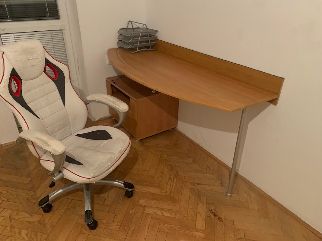 Pracovní stůl + židle