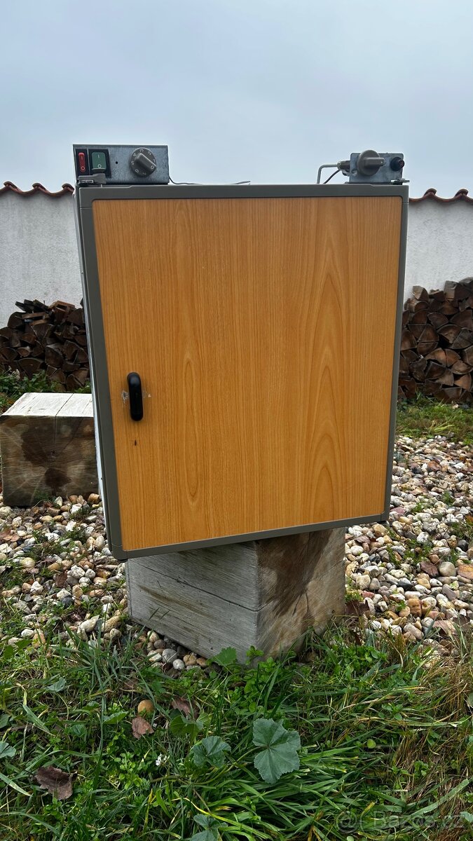 Lednice Electrolux trojkombinace plyn,12v,230v