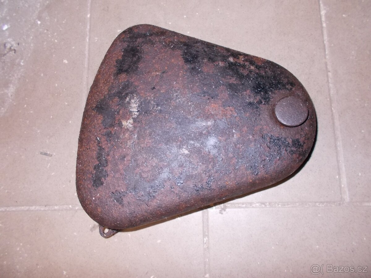 ČZ 150C kastlík nářadí