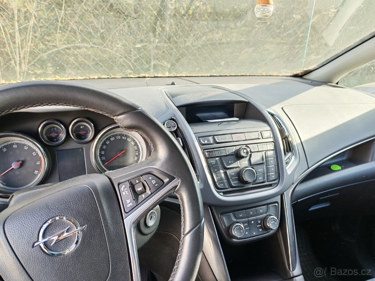 OPEL ZAFIRA TOURER C 2012 1,6 CNG 110kW ECOFLEX