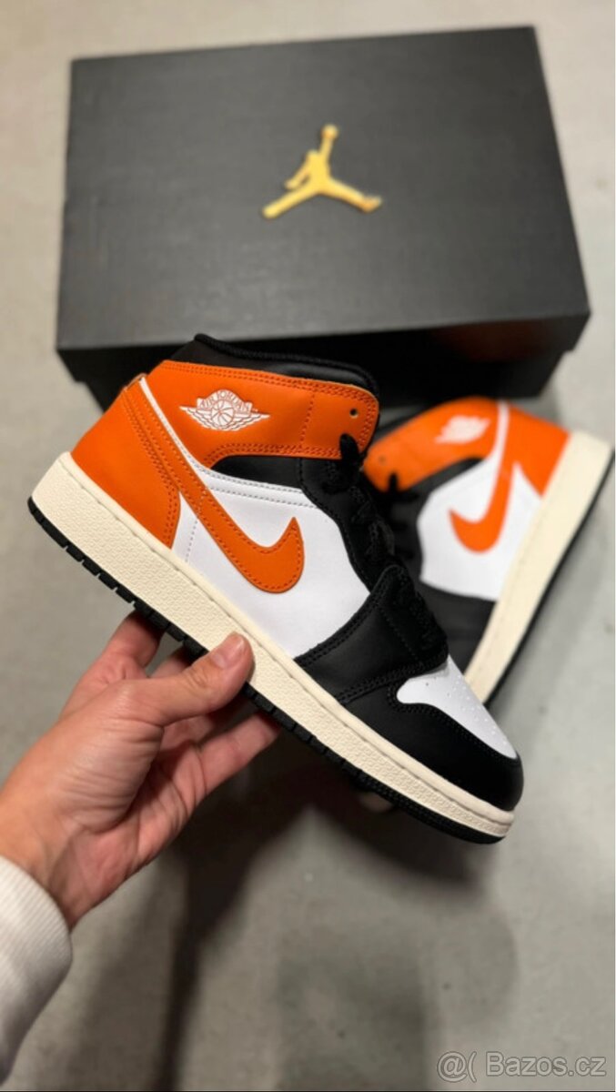 Nike Air Jordan 1Mid, vel.40