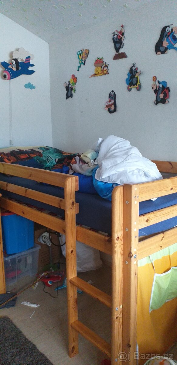 Patrová postel se skluzavkou a domečkem pod postelí-borovice