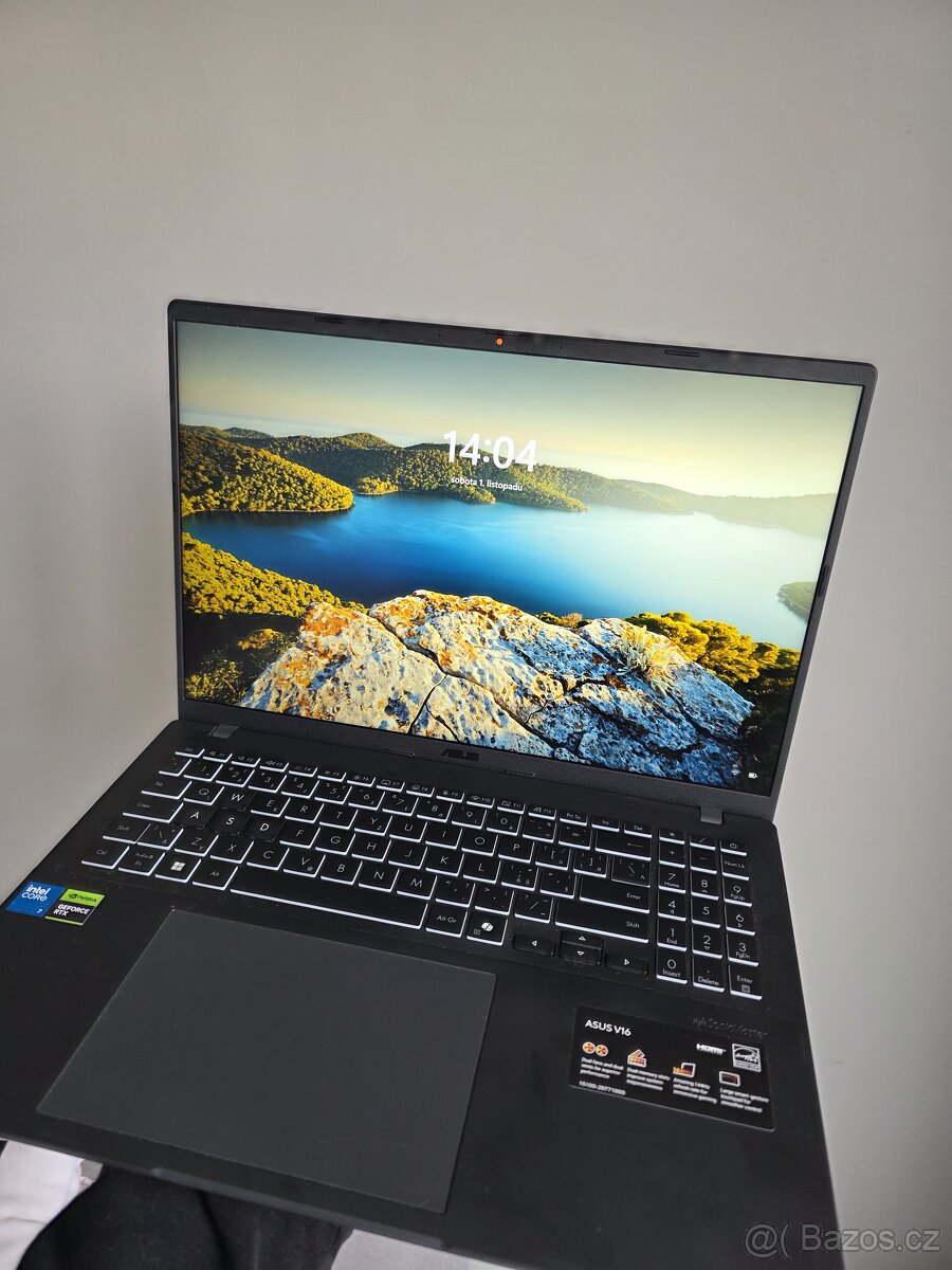 Asus Vivobook Gaming V16