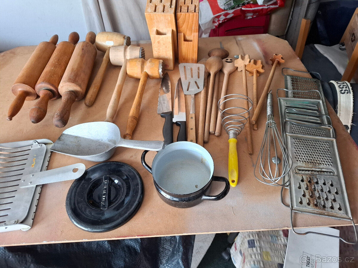 Prodám retro pomůcky do kuchyně
