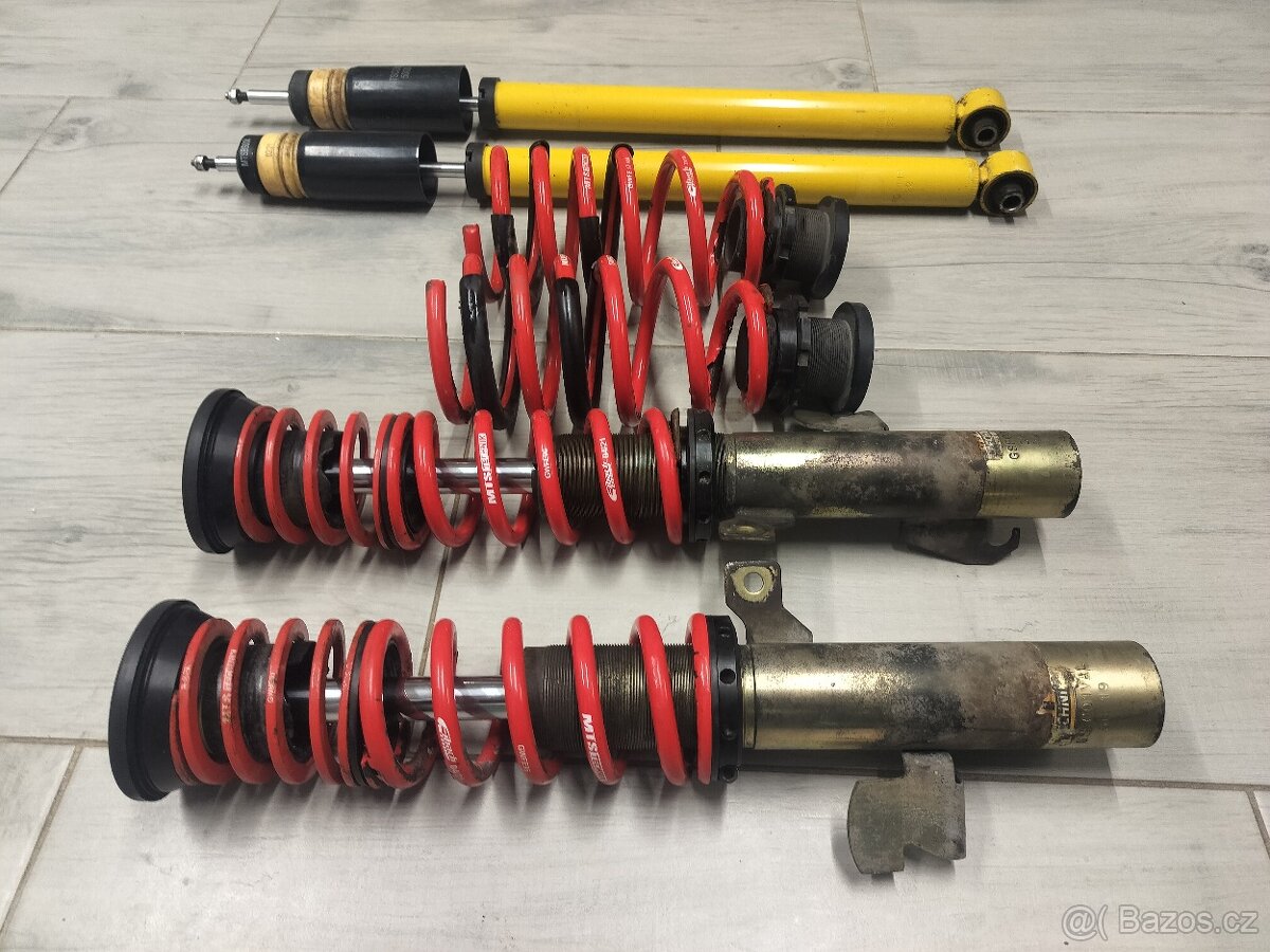 Stavitelný podvozek Volvo V50