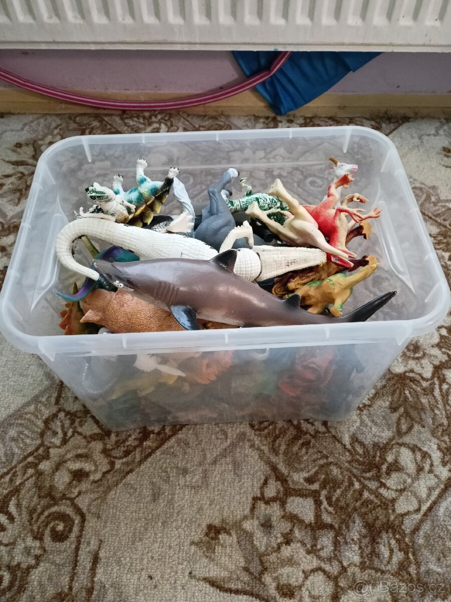 Zvířata, figurky, postavičky