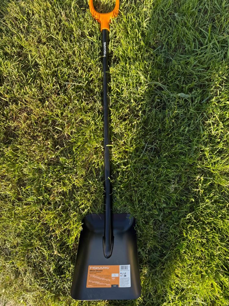 Lopata Fiskars