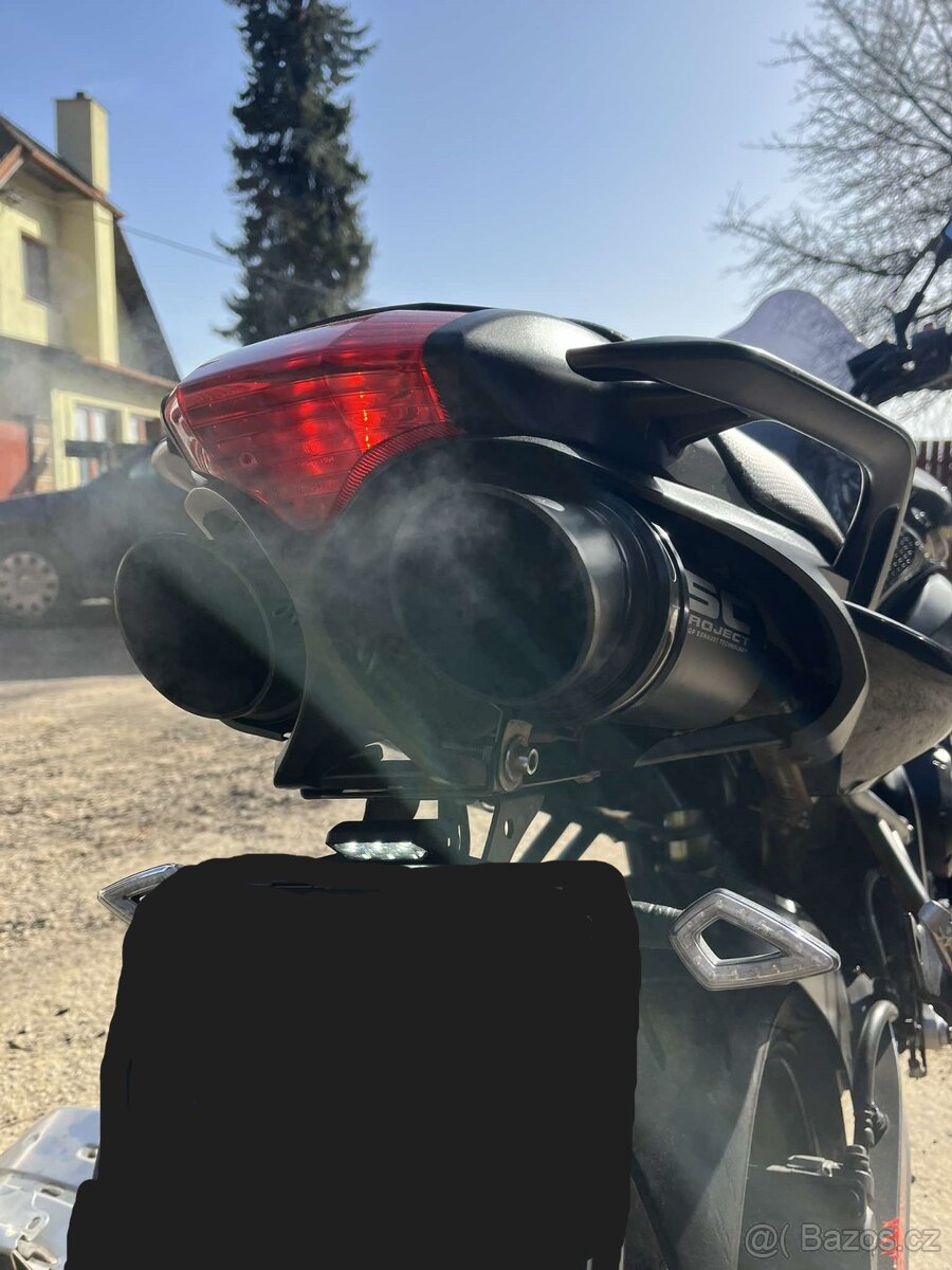 Laděný výfuk yamaha fz6