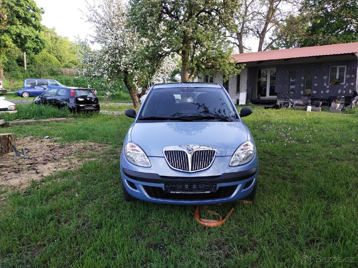 Lancia Ypsilon 1.2 44kw benzin