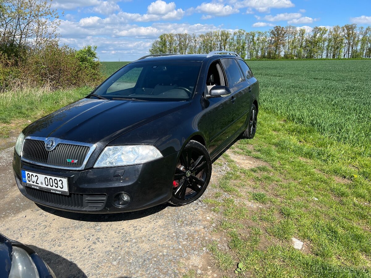 Oktavia rs dsg 125kw