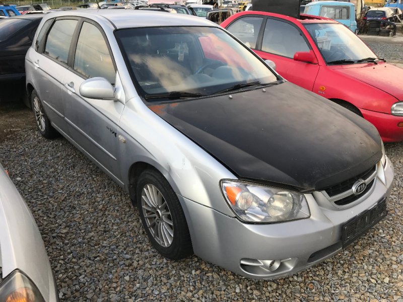 Kia Cerato 1,6CRDI 2006 84kW D4FB - díly z vozu