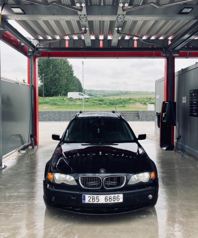 BMW 318d E46 – 85kW, manuál, černá metalíza
