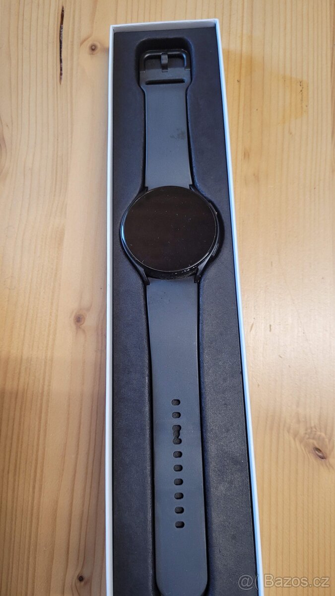 Prodám hodinky Samsung Galaxy Watch 5 44mm