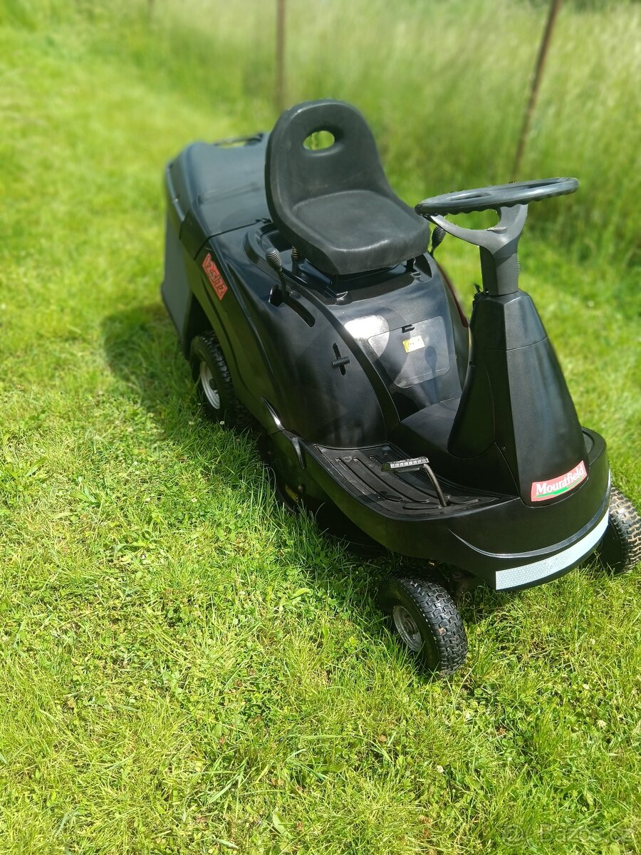 Zahradní traktor