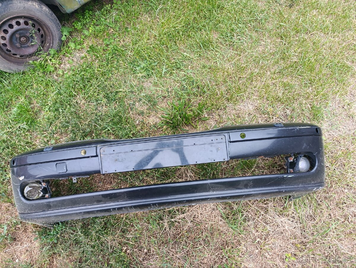 BMW E39 ( přední nárazník )