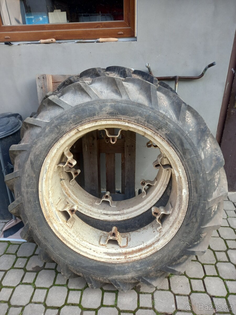 Pneu 12,4/11-32