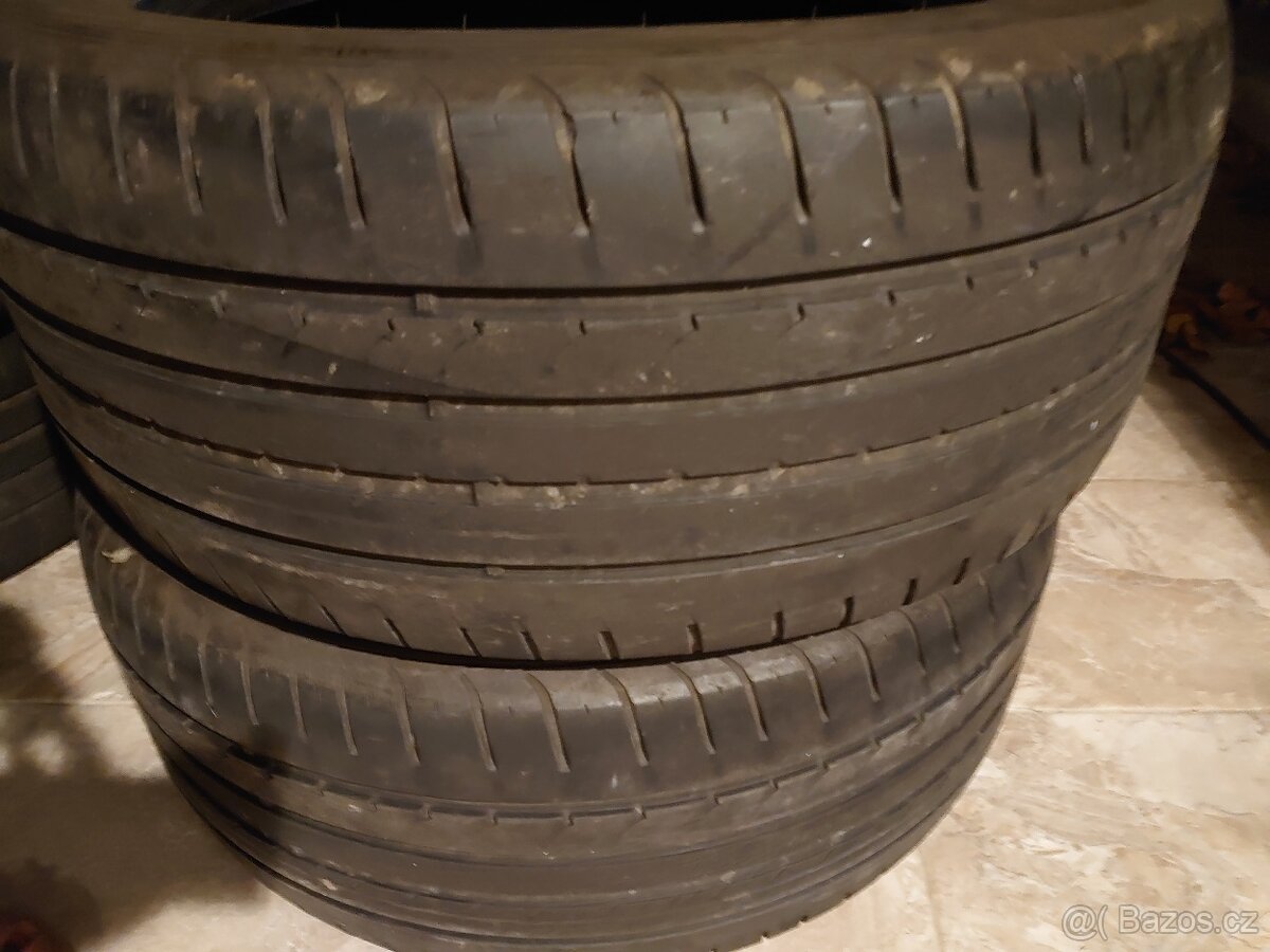 2x letní pneu Goodyear 235/50/17