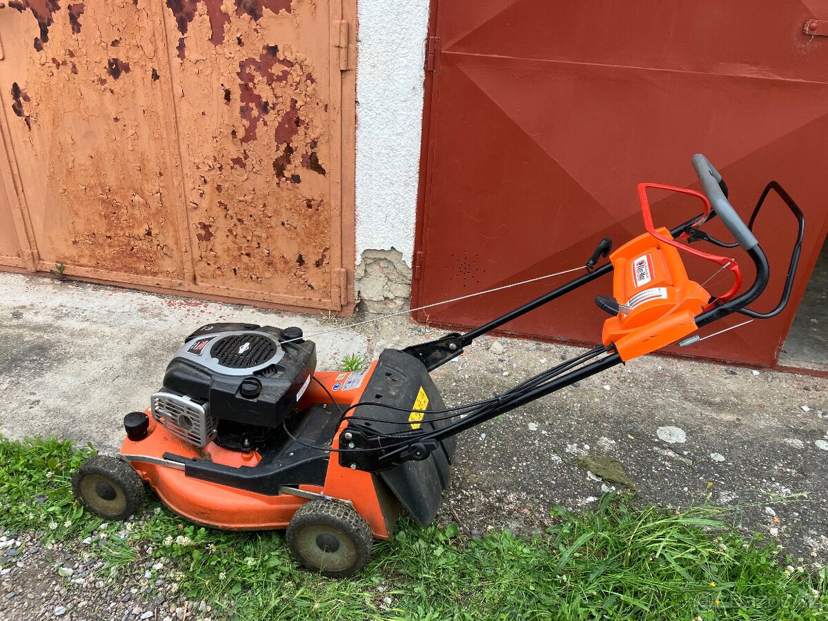 Benzínová sekačka s pojezdem - rezervováno