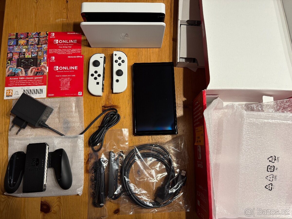 Nintendo Switch OLED bílý 7" OLED 64GB dok LAN HDMI