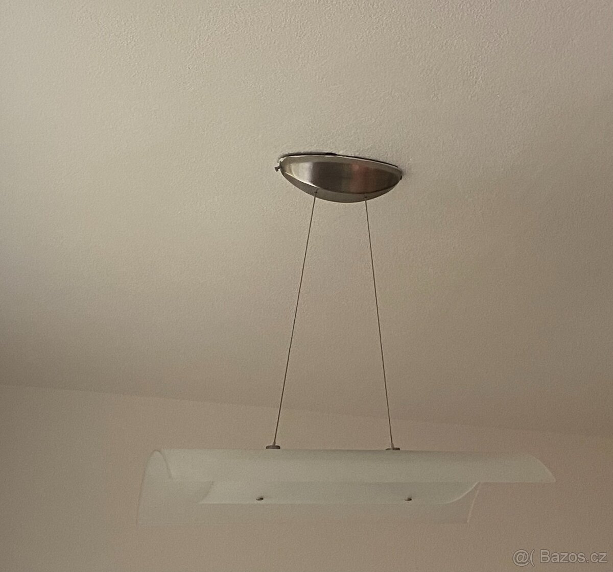 Závěsné skleněné světlo