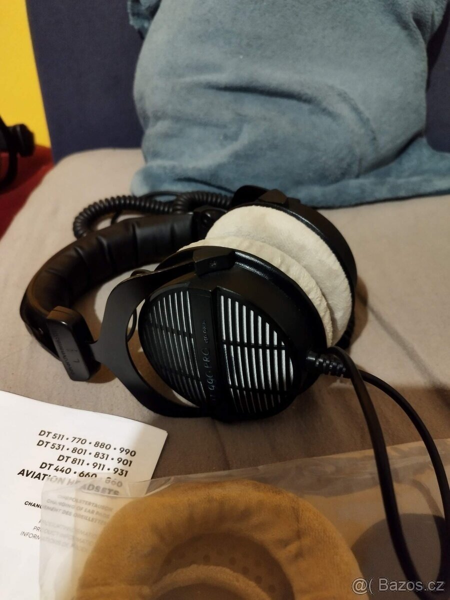 Bayerdynamic DT990 PRO studiové- jedno sluchátko vadné