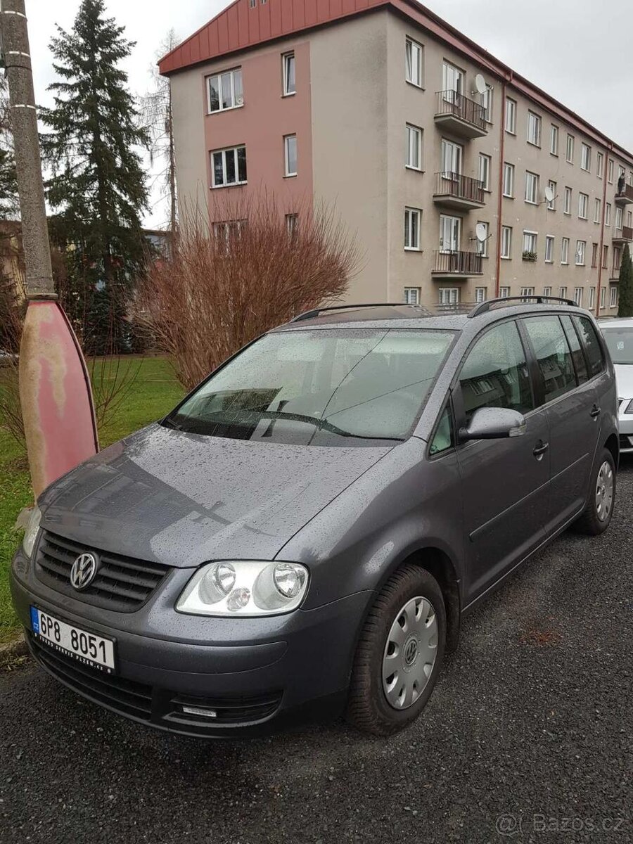 Prodám Volkswagen Touran 1.9 TDI, rok 2005, 5 míst