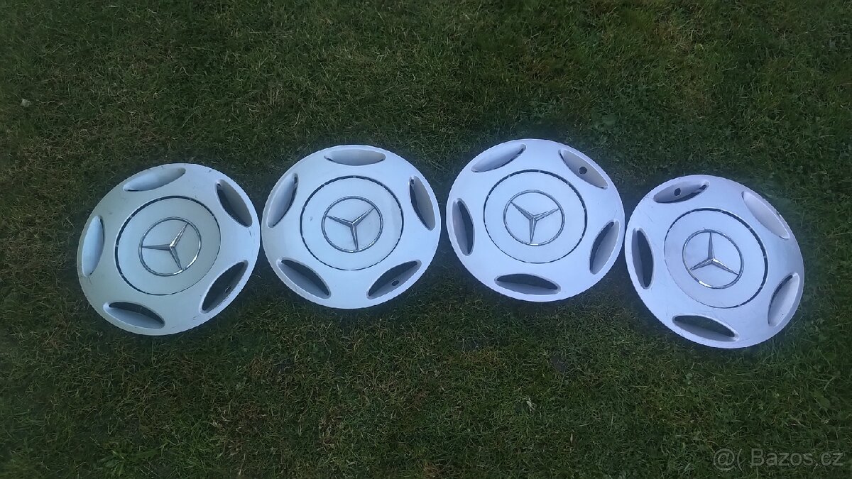 Poklice Mercedes Benz 15"
