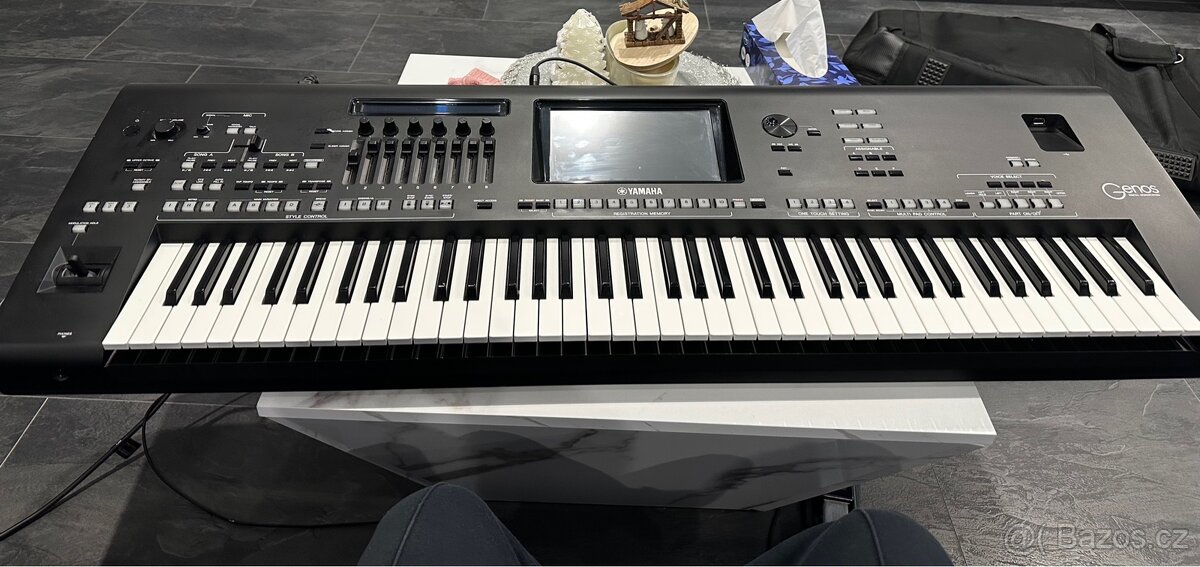 Prodam yamaha genos jsou jak nove