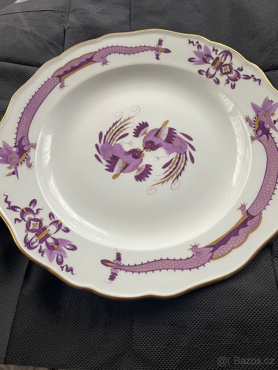 Prodám starožitný porcelán a křišťálový servis..