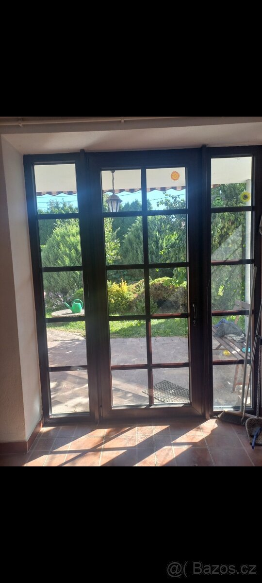 Plastove balkonové dveře 237x200cm dvojsklo