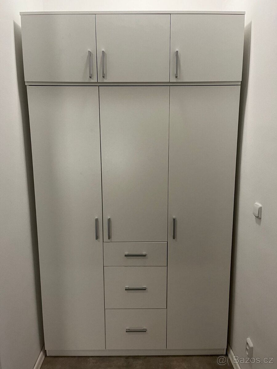 Šatní skříň s otočnými dveřmi LASSE 3t Möbelix