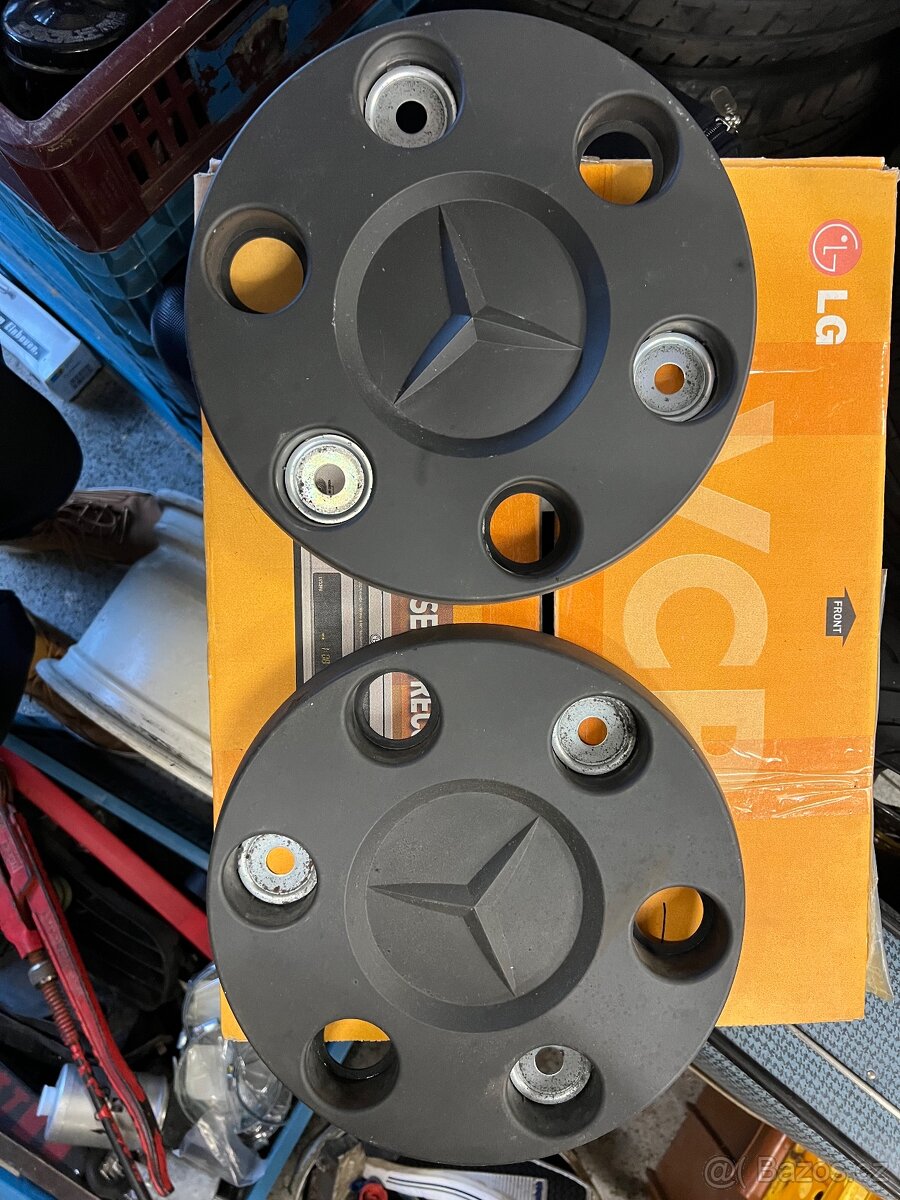 Kryty středu kol Mercedes Sprinter