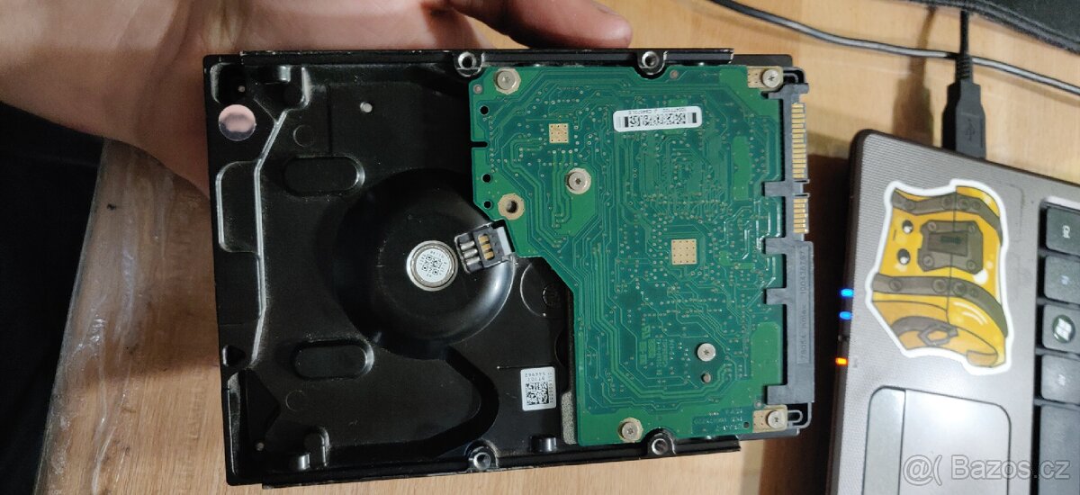 Prodam HDD z dellu 250gb