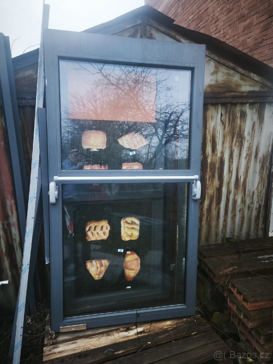 HLINÍKIVÉ DVEŘE PROSKLENÉ S RÁMEM