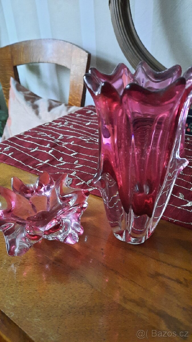 Hutní sklo váza a popelník
