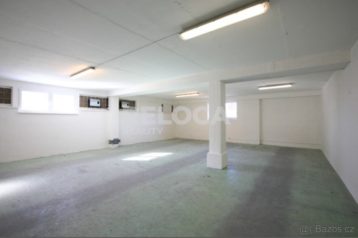 Skladový prostor 129m2, Praha 9 - Horní Počernice, ul. Ve Žl
