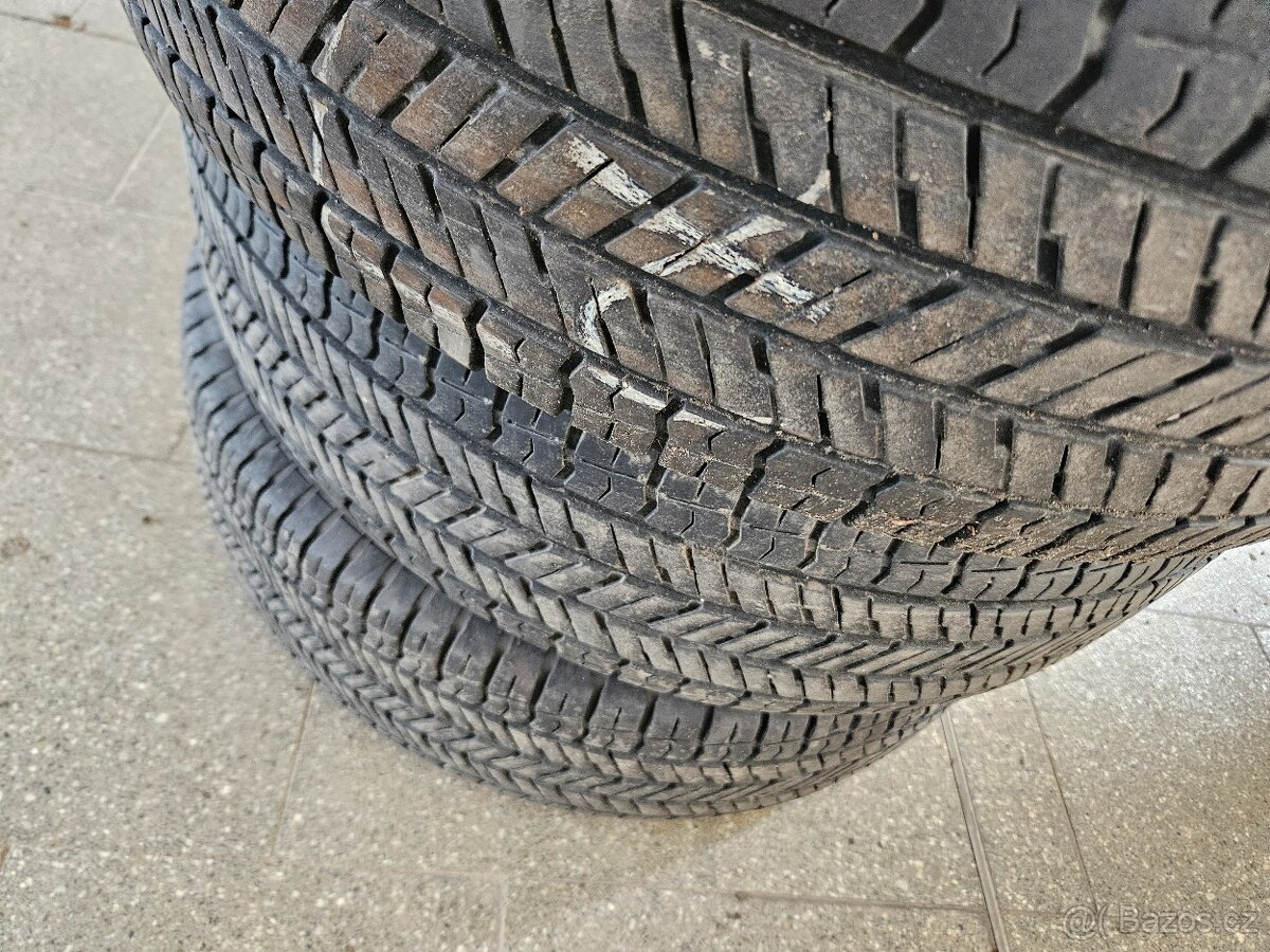 Pneu Yokohama 225/65 R17