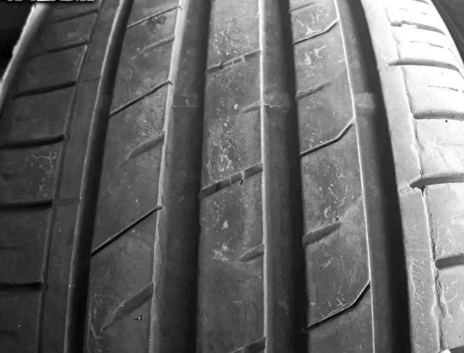 Sada nebo 2ks letních pneu 225/45 R18: