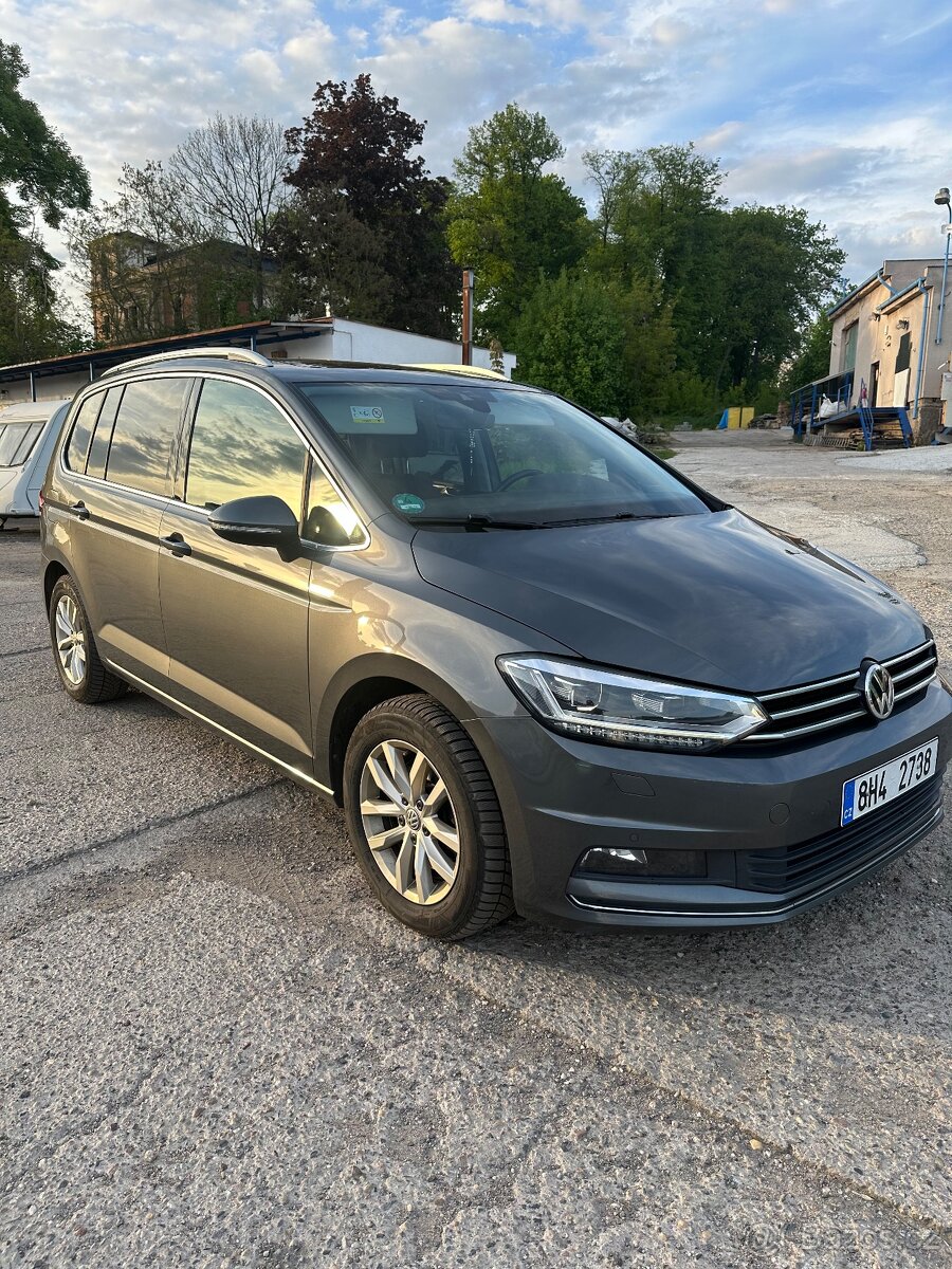 Volkswagen Touran 2.0 tdi dsg