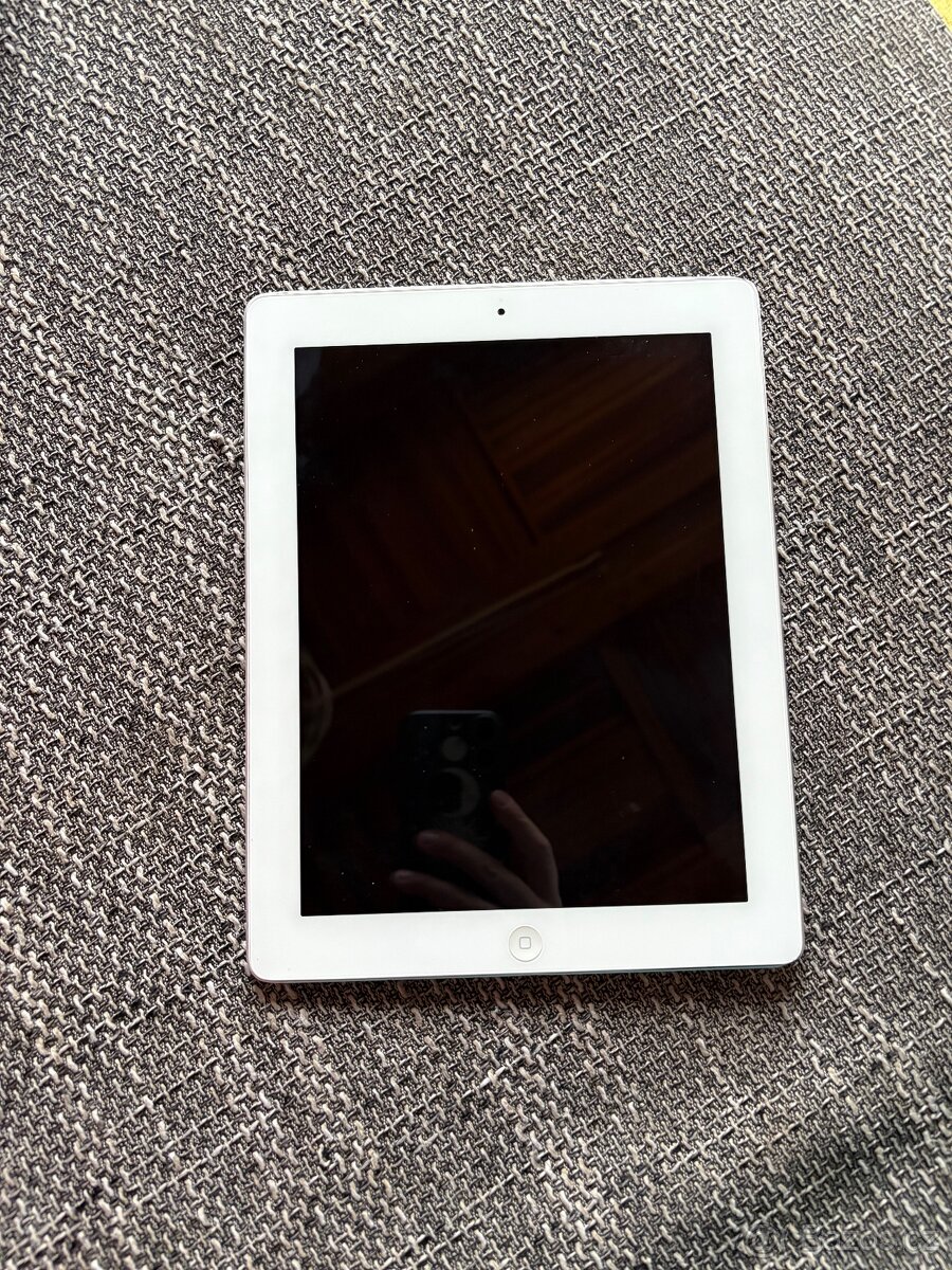 Apple iPad - tablet
