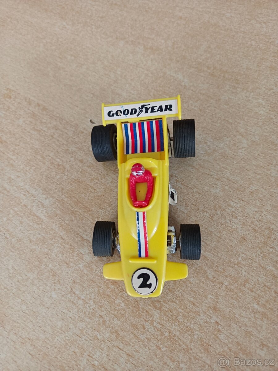 Prodám autíčko autodráhy