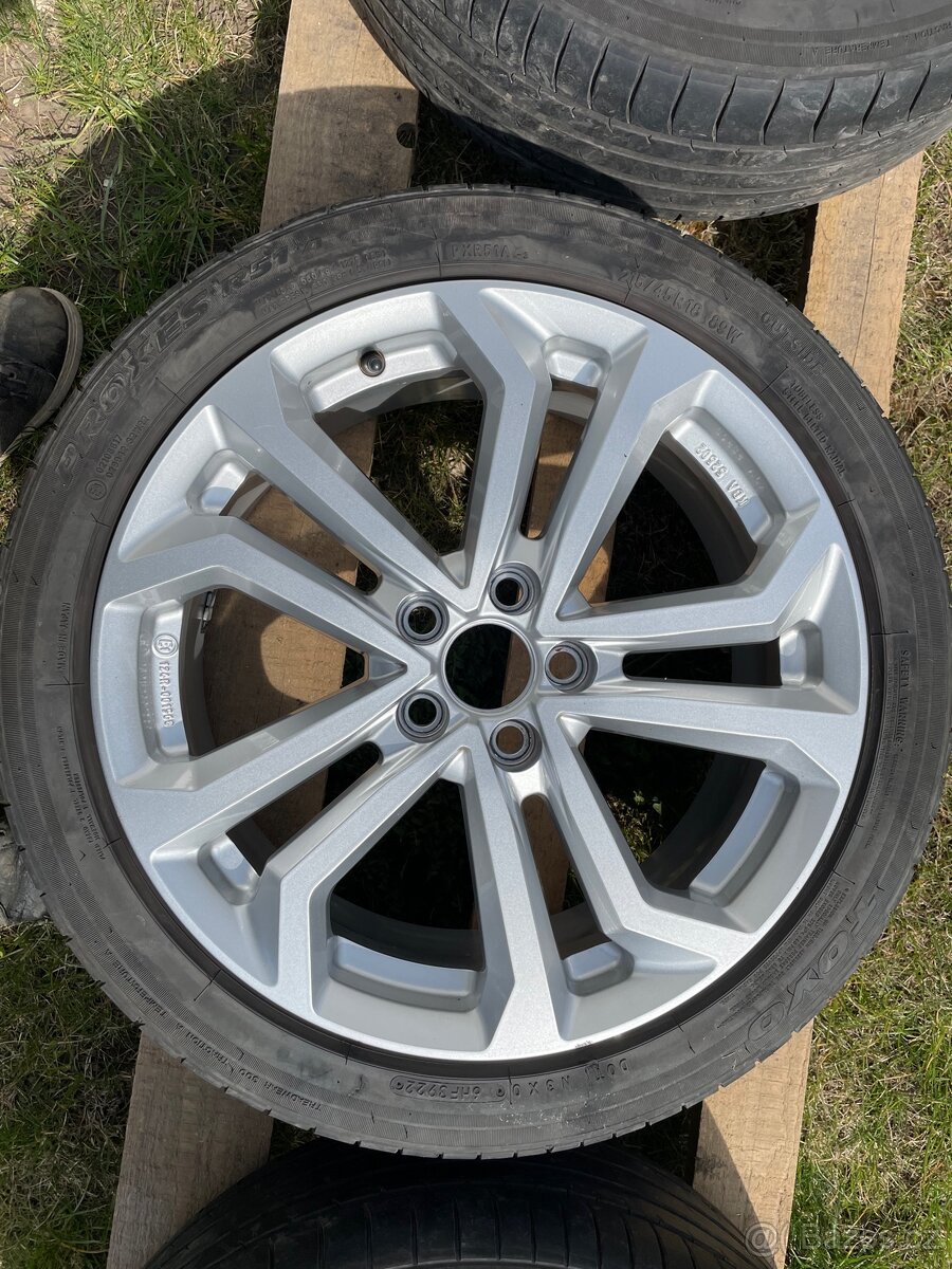4 disky 18” 7,5Jx18, 5x108 ET49