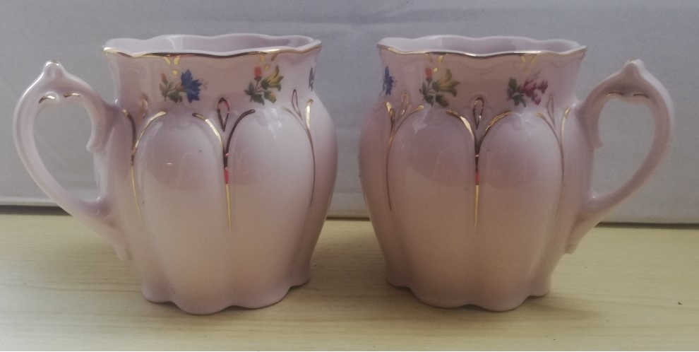 Růžový porcelán