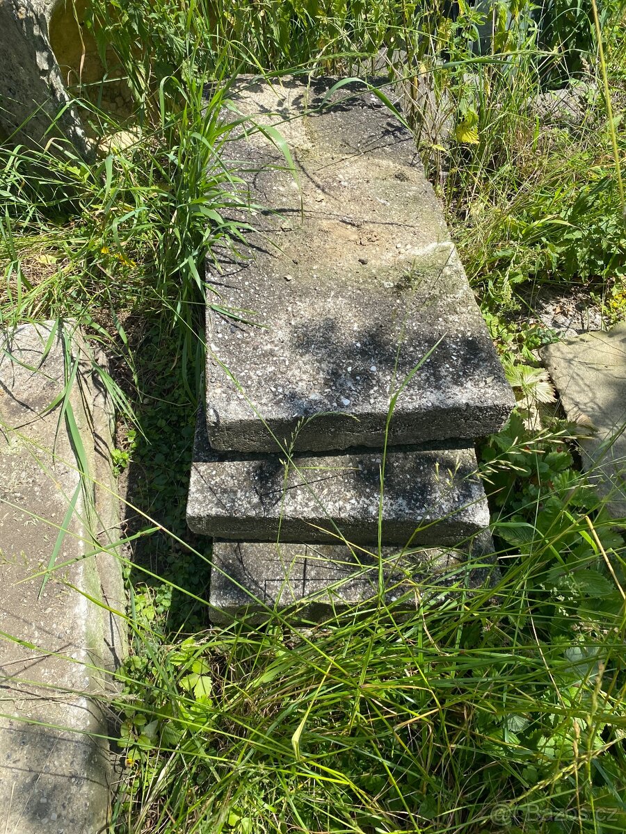 Betonové kvádry 100x45x10, 7ks