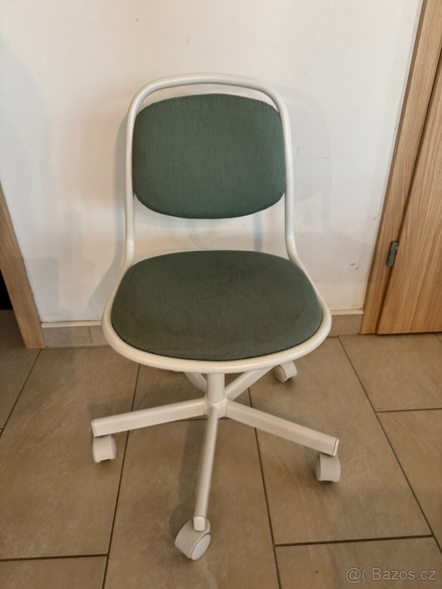 ÖRFJÄLL Dětská židle, bílá/Vissle světle zelená
