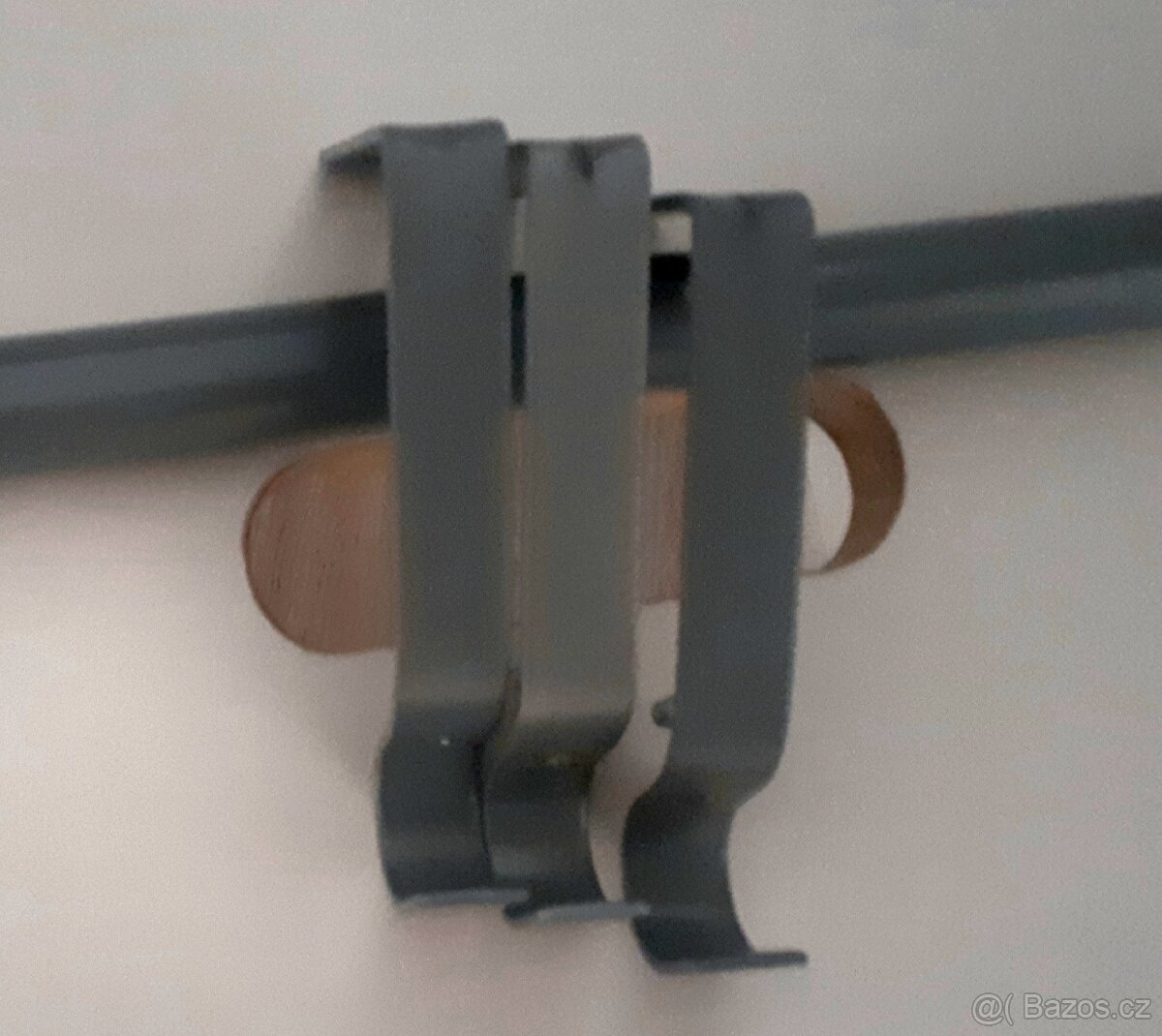 IKEA. Tyč a konzole. Na záclony.