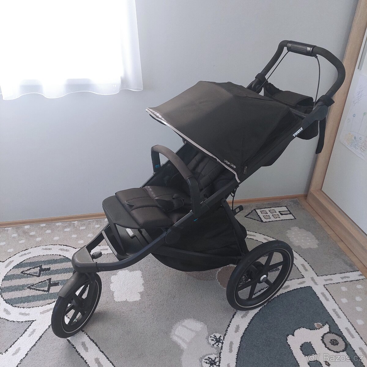 Thule Urban Glide 2 balck + výbava