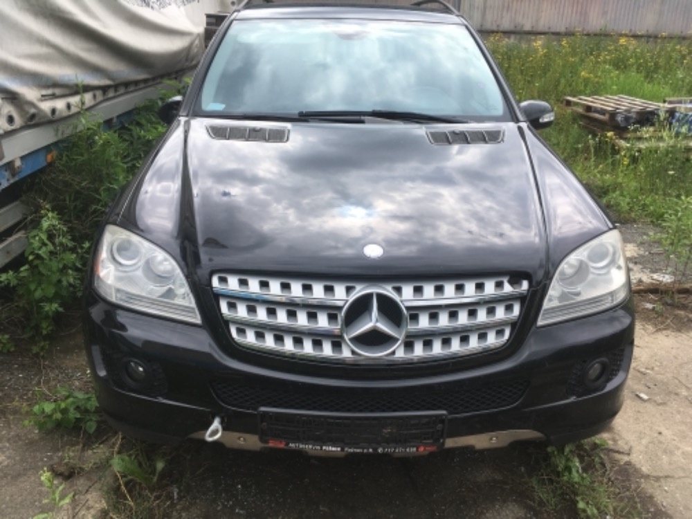 Mercedes Benz ML W164